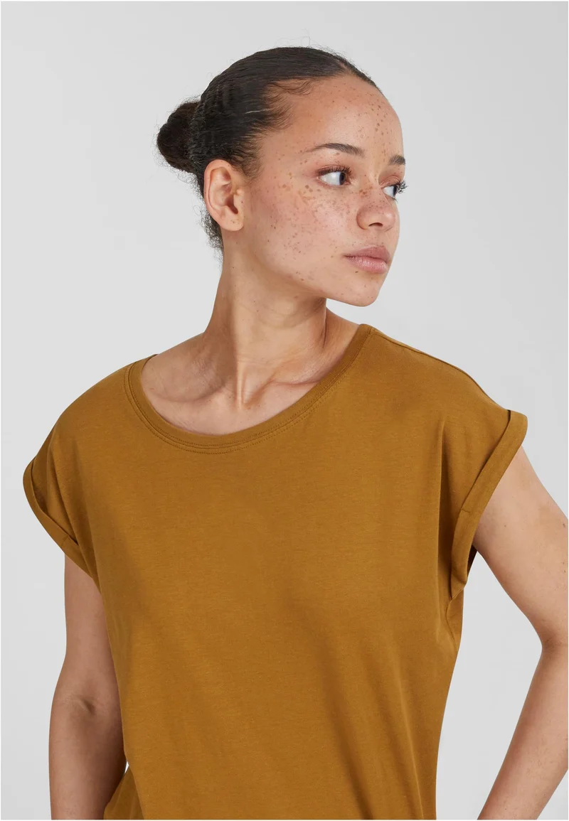 UC Extended Shoulder Tee