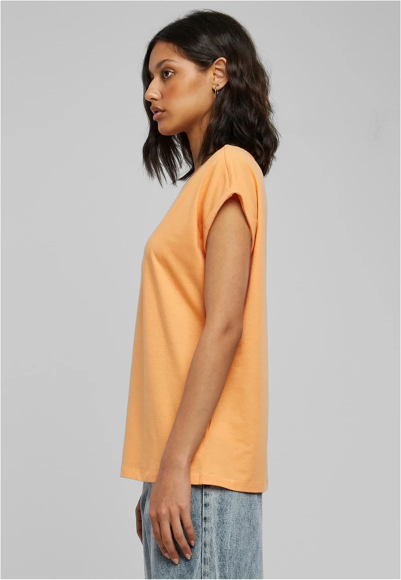 UC Extended Shoulder Tee
