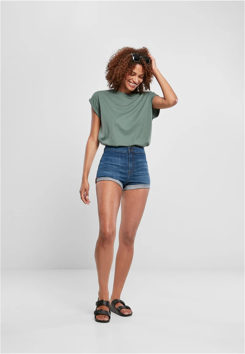 UC Extended Shoulder Tee