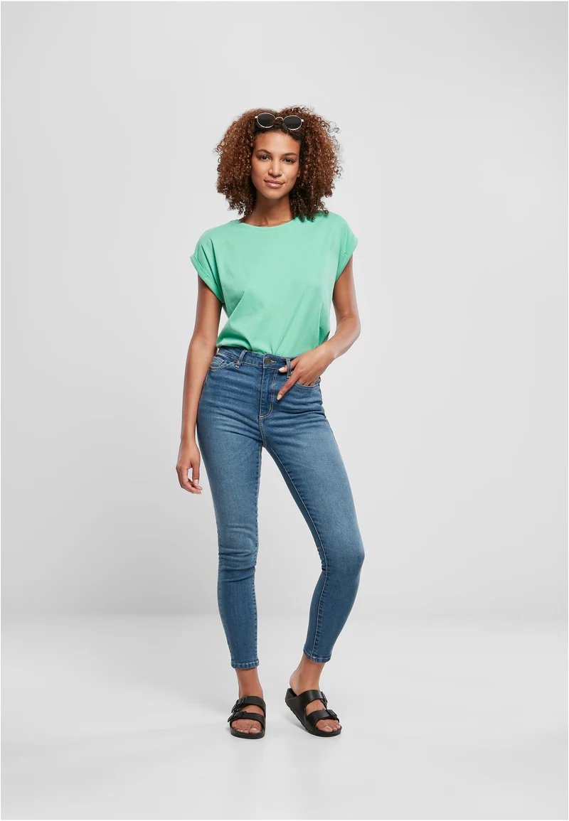 UC Extended Shoulder Tee