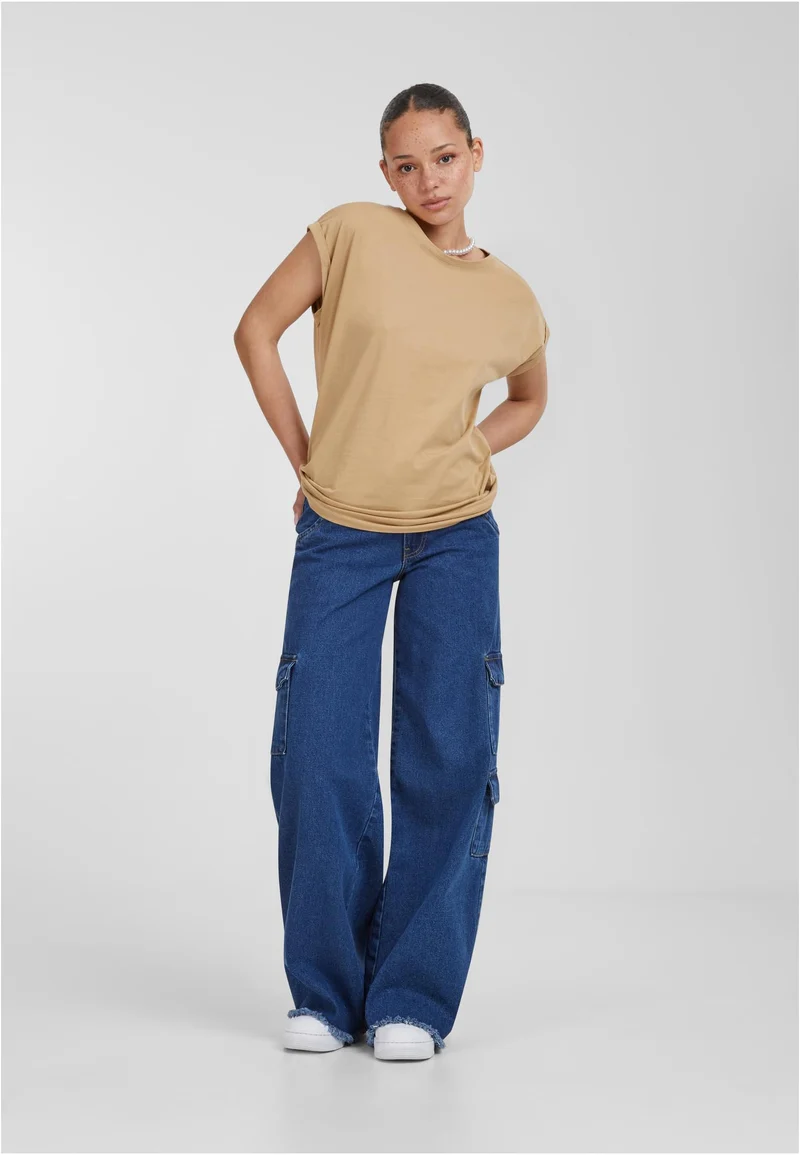 UC Extended Shoulder Tee