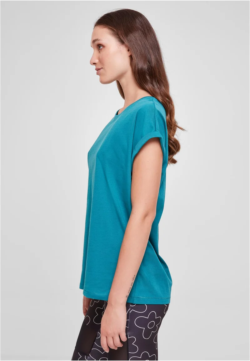 UC Extended Shoulder Tee