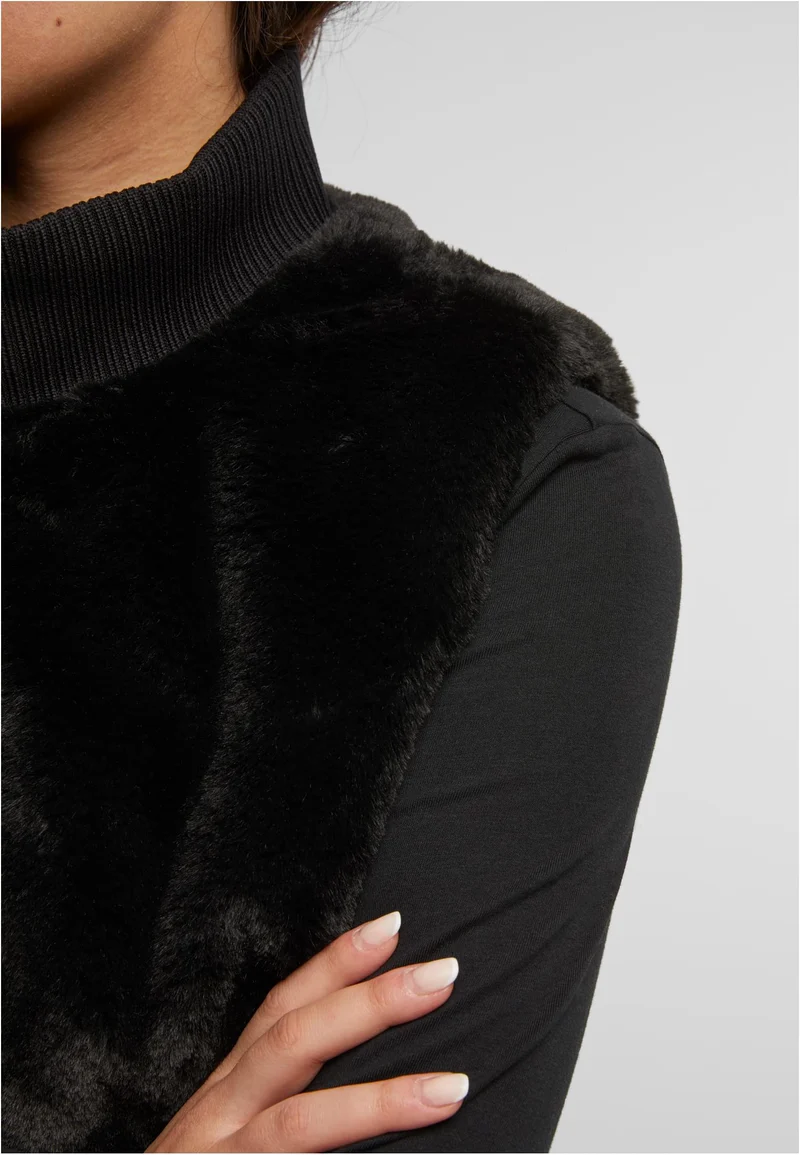 UC Cropped Faux Fur Vest