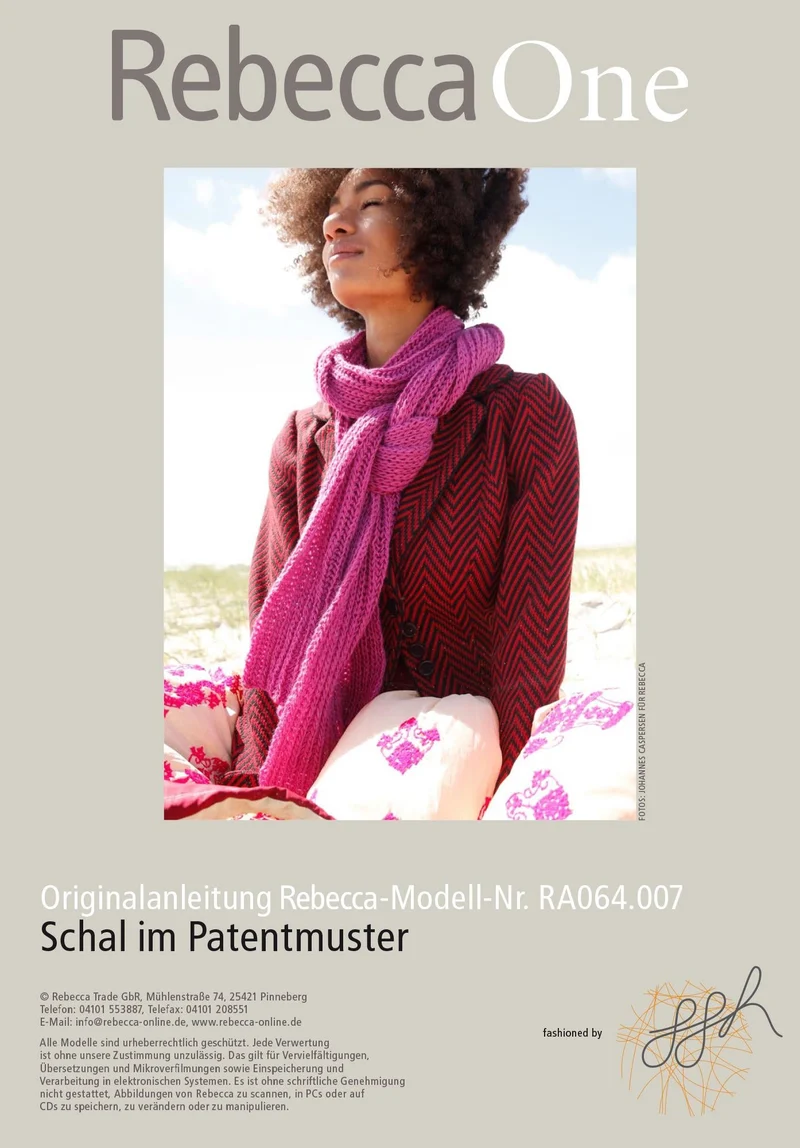 Schal im Patentmuster