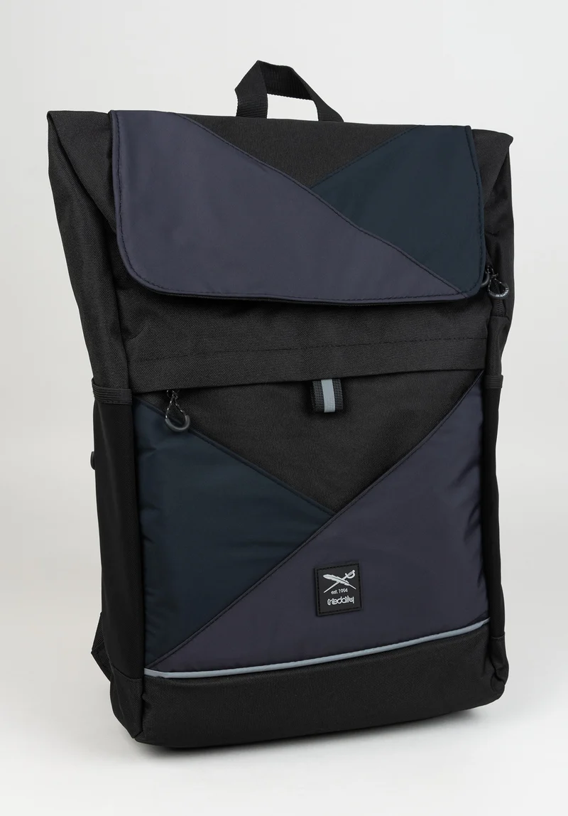 Tripster Day Pack
