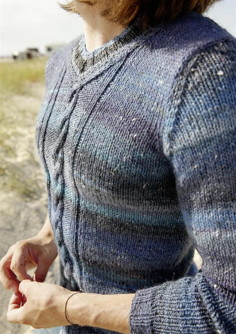 Herrenpullover mit Zopf