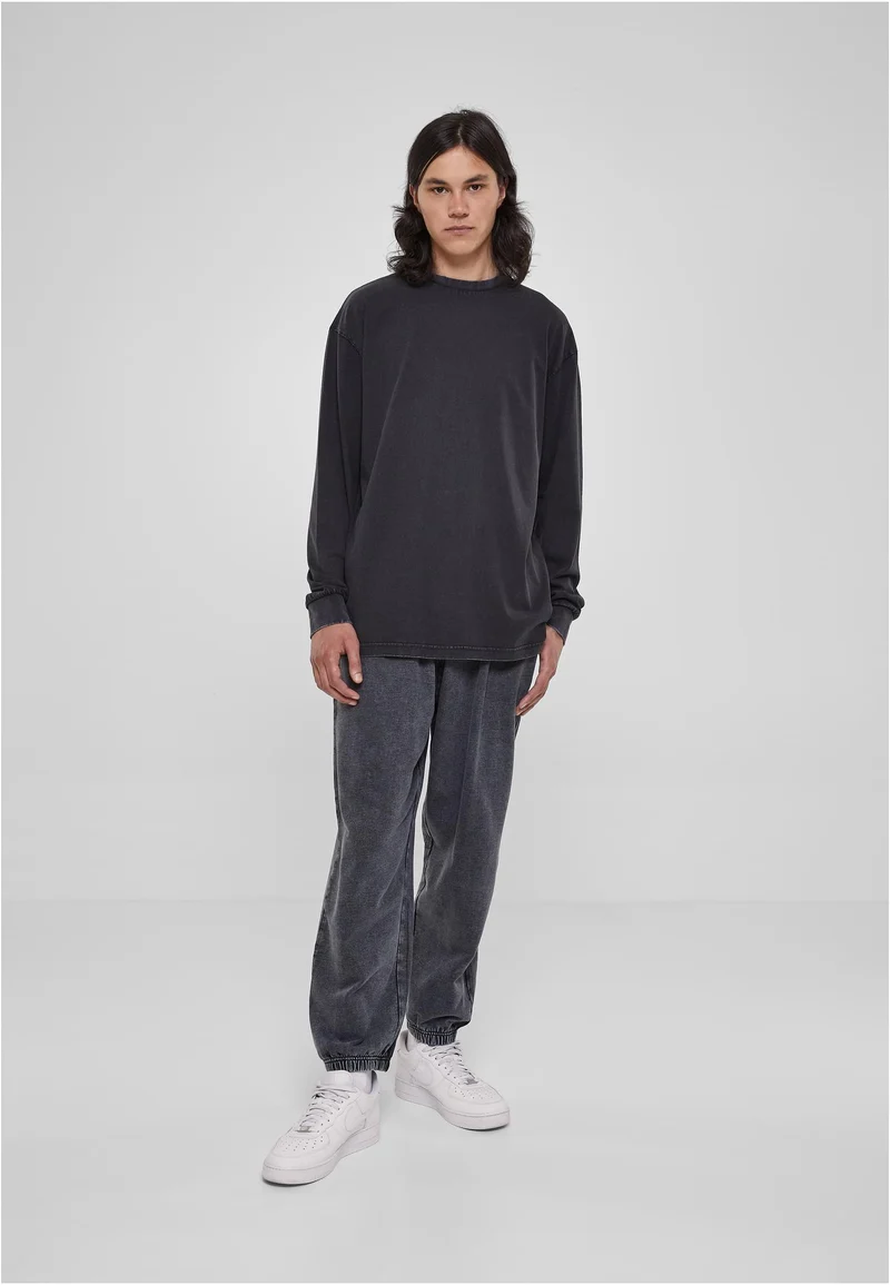 UC Heavy Boxy Acid Wash Longsleeve