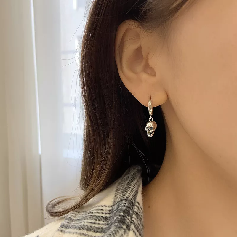1Paar Creolen aus 925 sterling Silber Schwarz Skull Ohrringe Zirkonia Ohrstecker