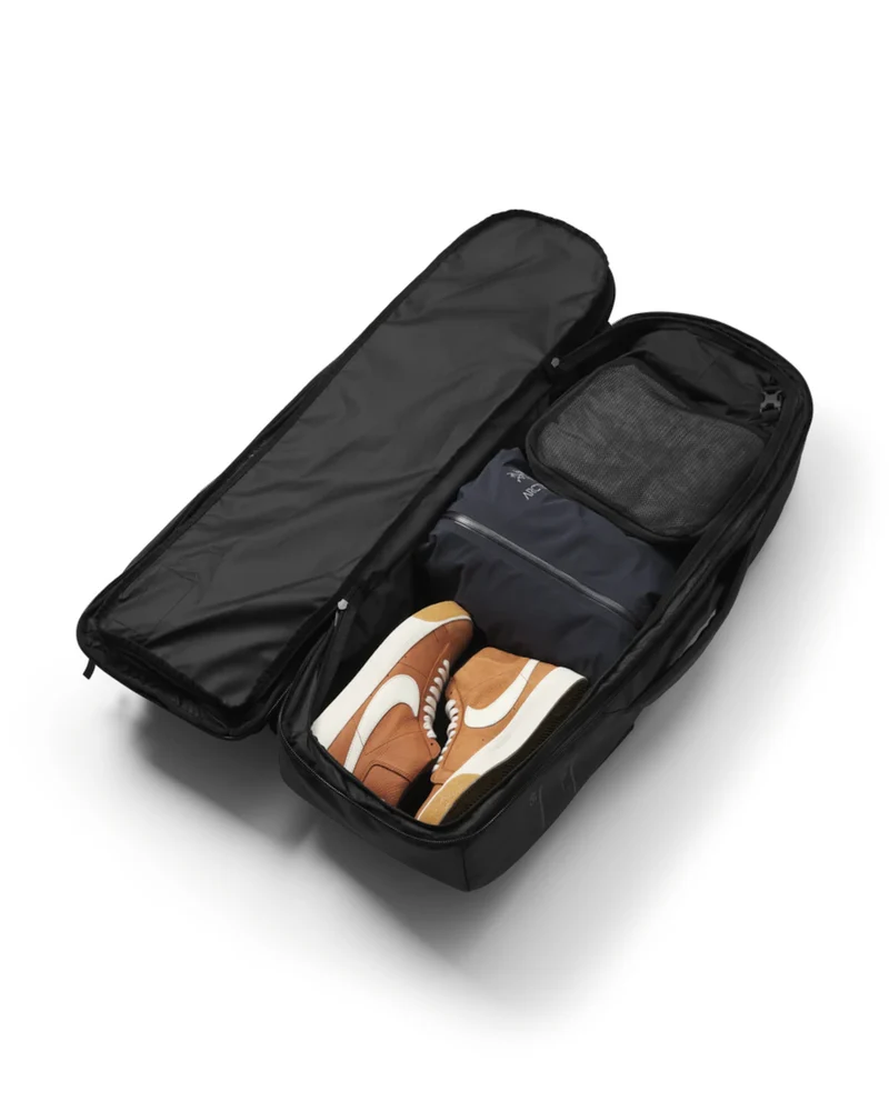 Skateboarding Pro Travel Pack 65L