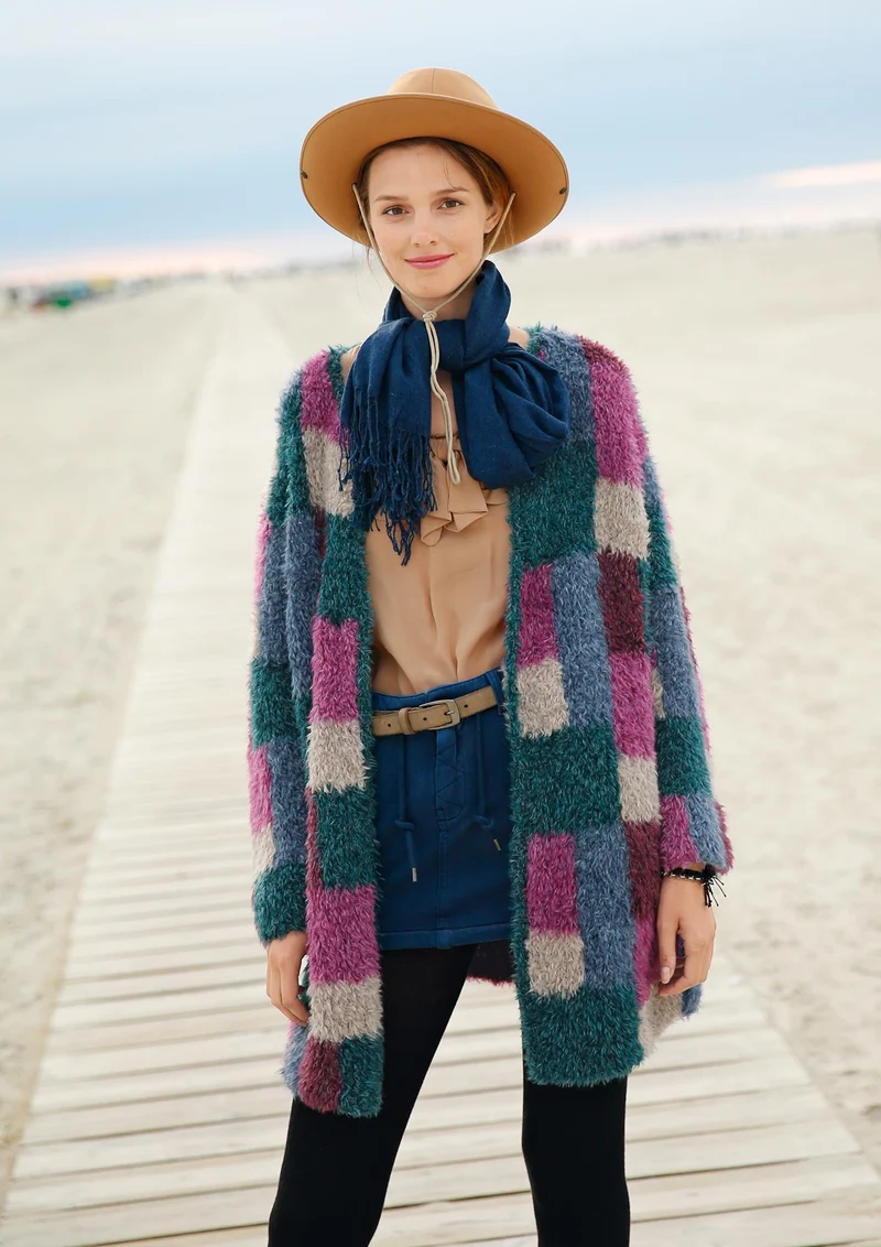 Plüschjacke mit Patchworkmuster