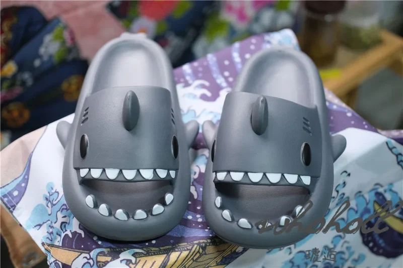 Shark Slippers Badelatschen Frauen Hausschuhe Anti-Rutsch Flip Flops Sandalen