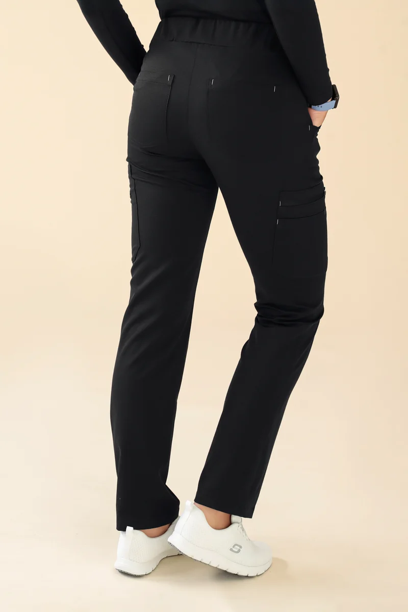 KAERE Hose Damen - gerader Saum mit Beintaschen schwarz