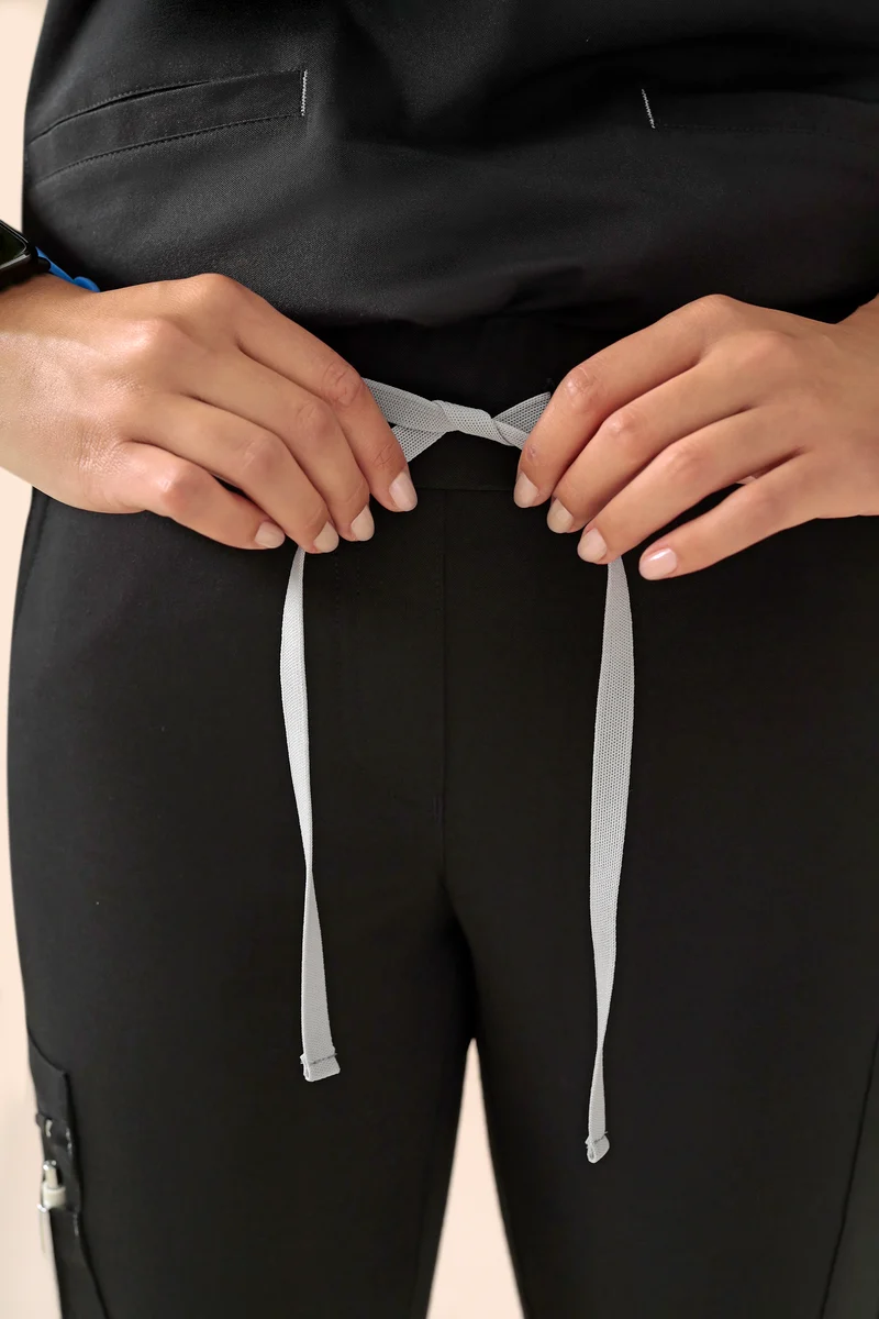 KAERE Hose Damen - gerader Saum mit Beintaschen schwarz
