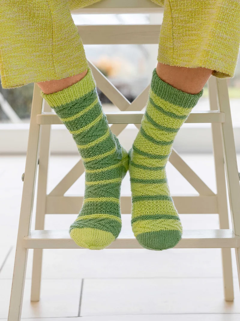 Anleitung Aktion Grüne Socke: Frauenpower-Socken mit Strukturmuster