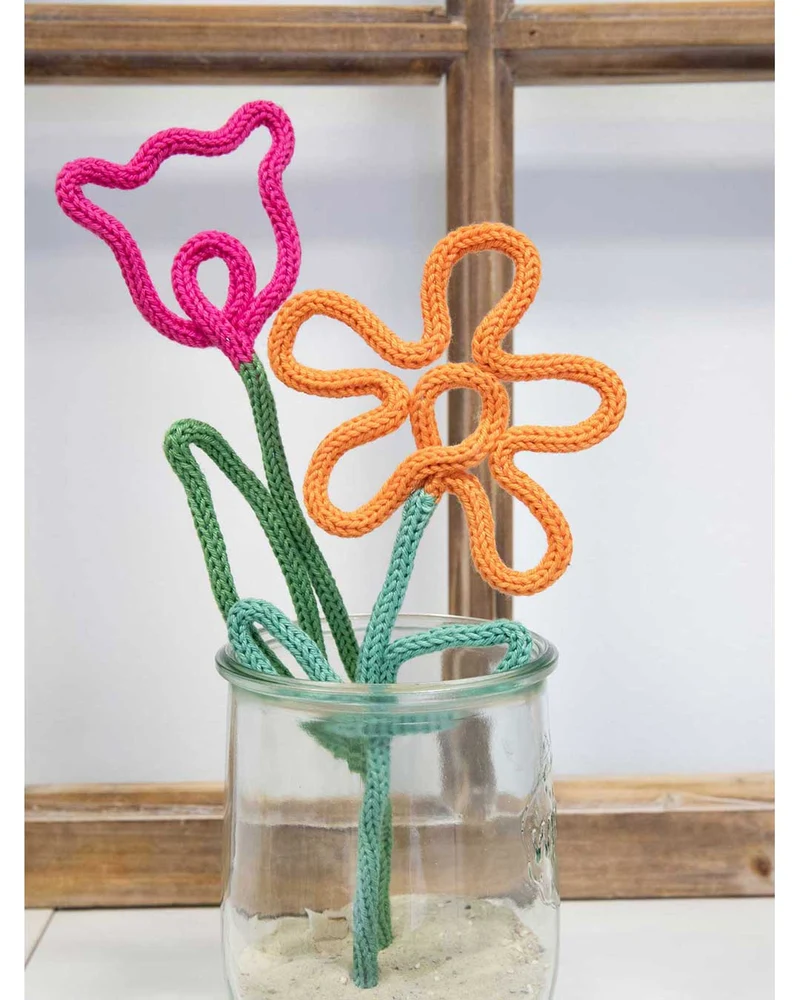 Anleitung Blume mit Strickliesl und Draht