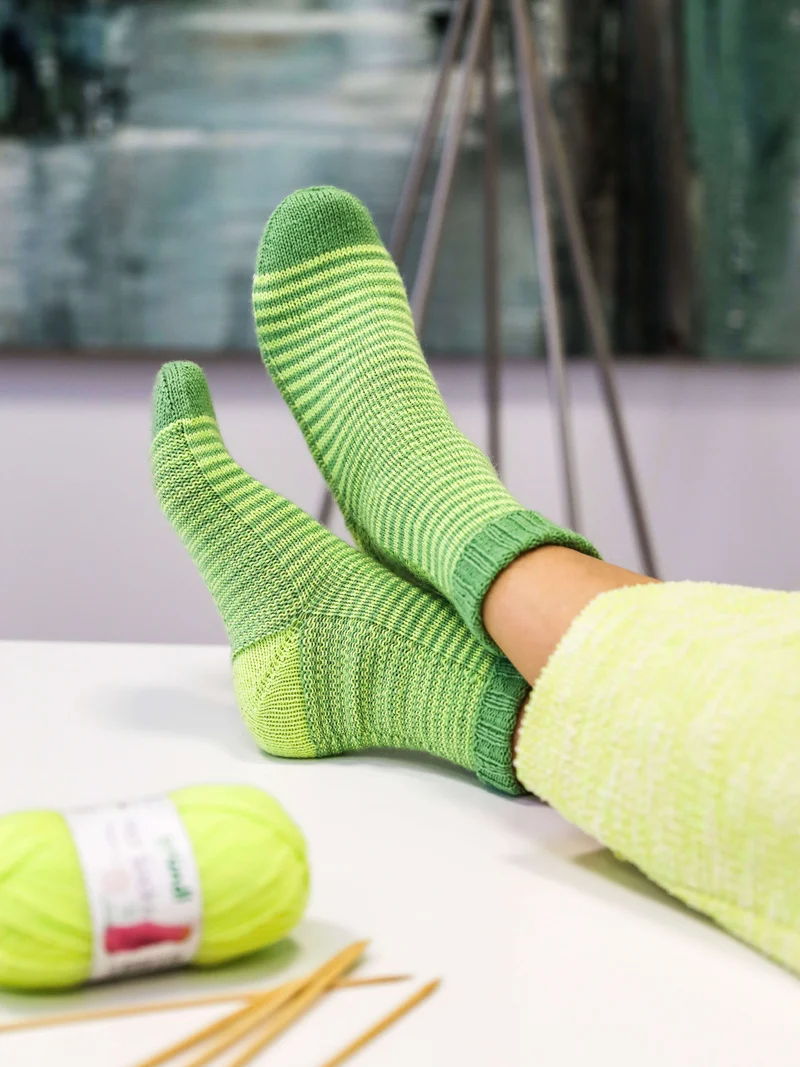 Anleitung Aktion Grüne Socke: Frauenpower-Ringelsocke