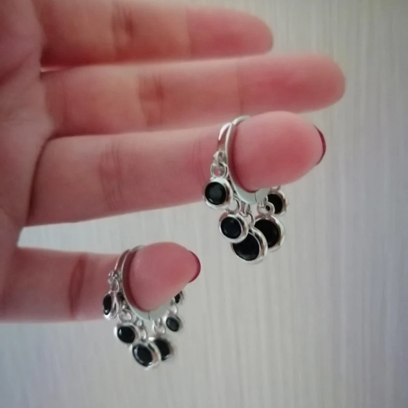 1 Paar Creolen aus 925 sterling Silber Schwarz Ohrringe Zirkonia Ohrstecker