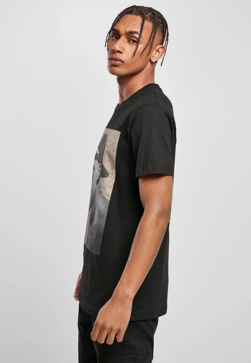 MT Tupac Cracked Background Tee