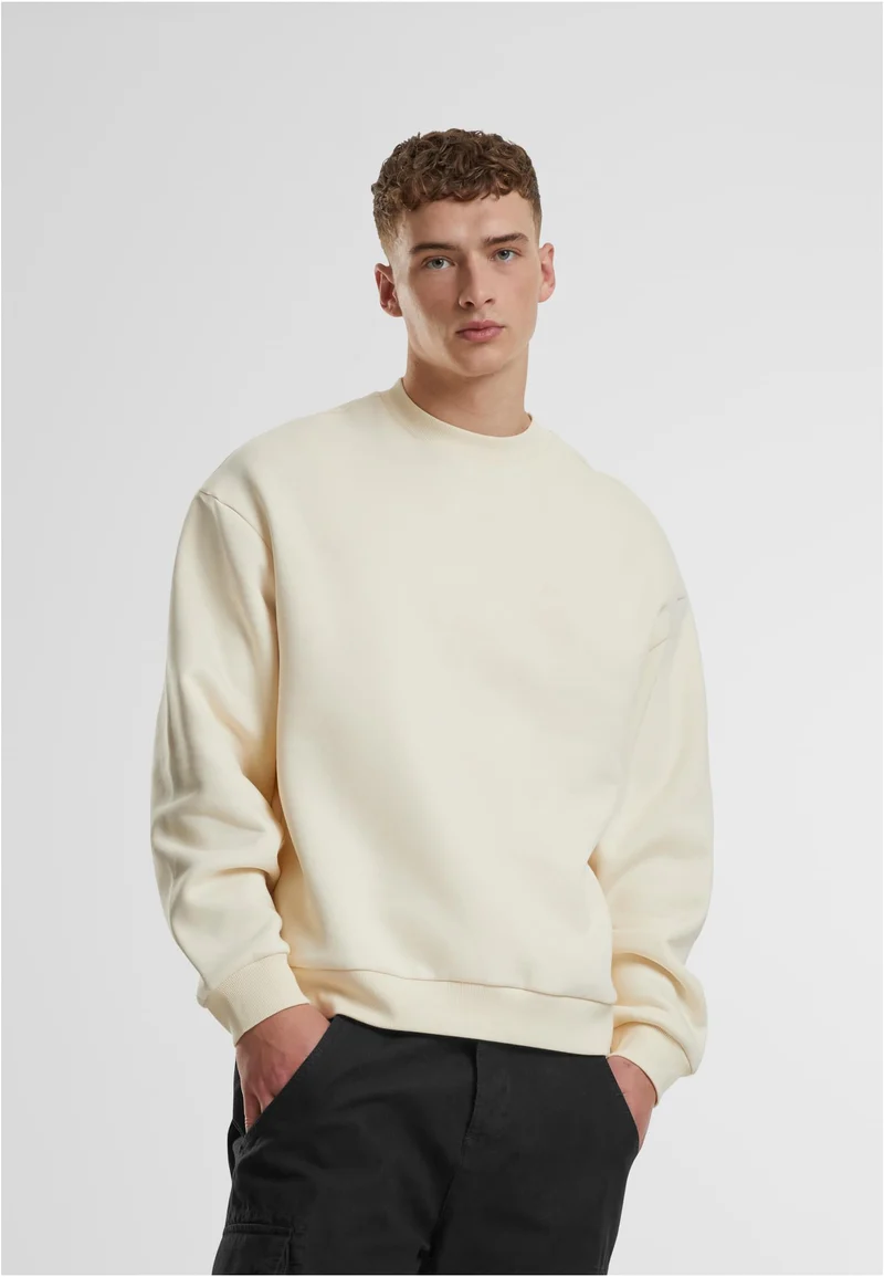 UC Fluffy Crewneck