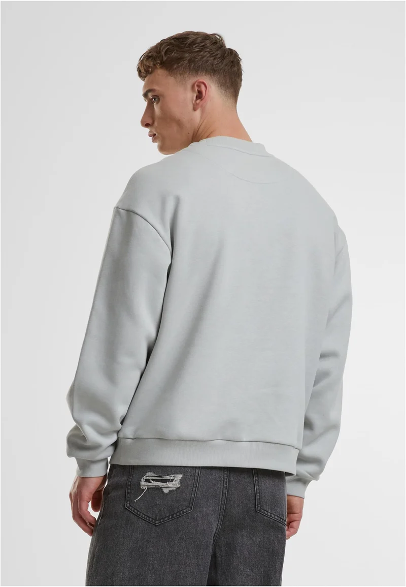 UC Fluffy Crewneck
