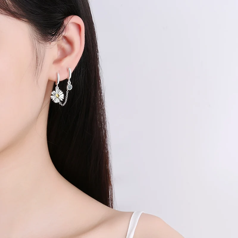 1 Paar Creolen aus 925 sterling Silber Ohrringe Ohrschmuck Zirkonia Ohrstecker