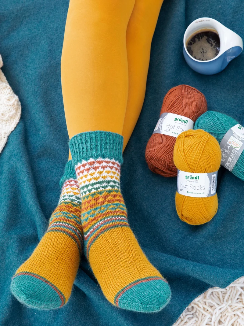 Anleitung Söckchen mit Einstrickmuster