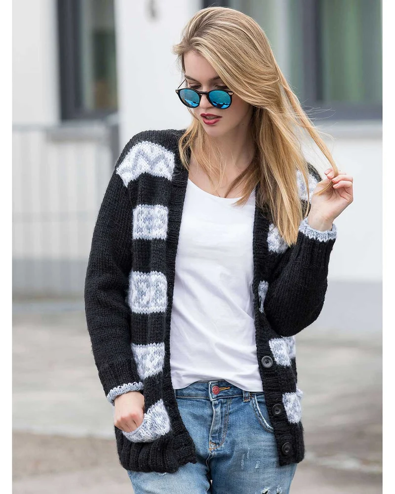 Anleitung Jacke und Mütze mit Einstrickmuster