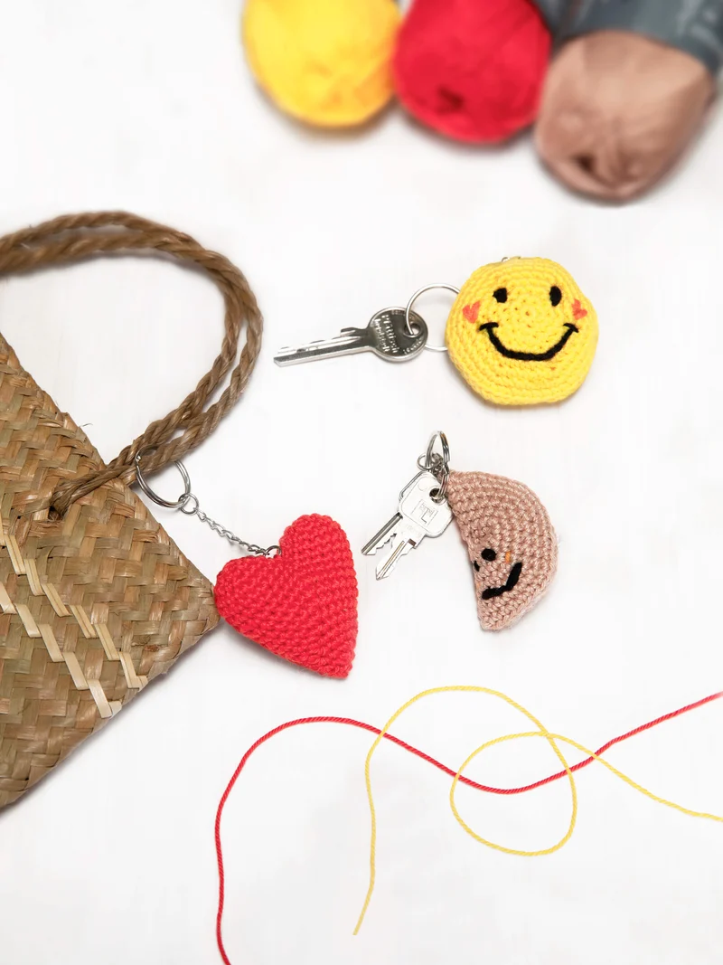 Anleitung Schlüsselanhänger Herz – Smiley – Glückskeks