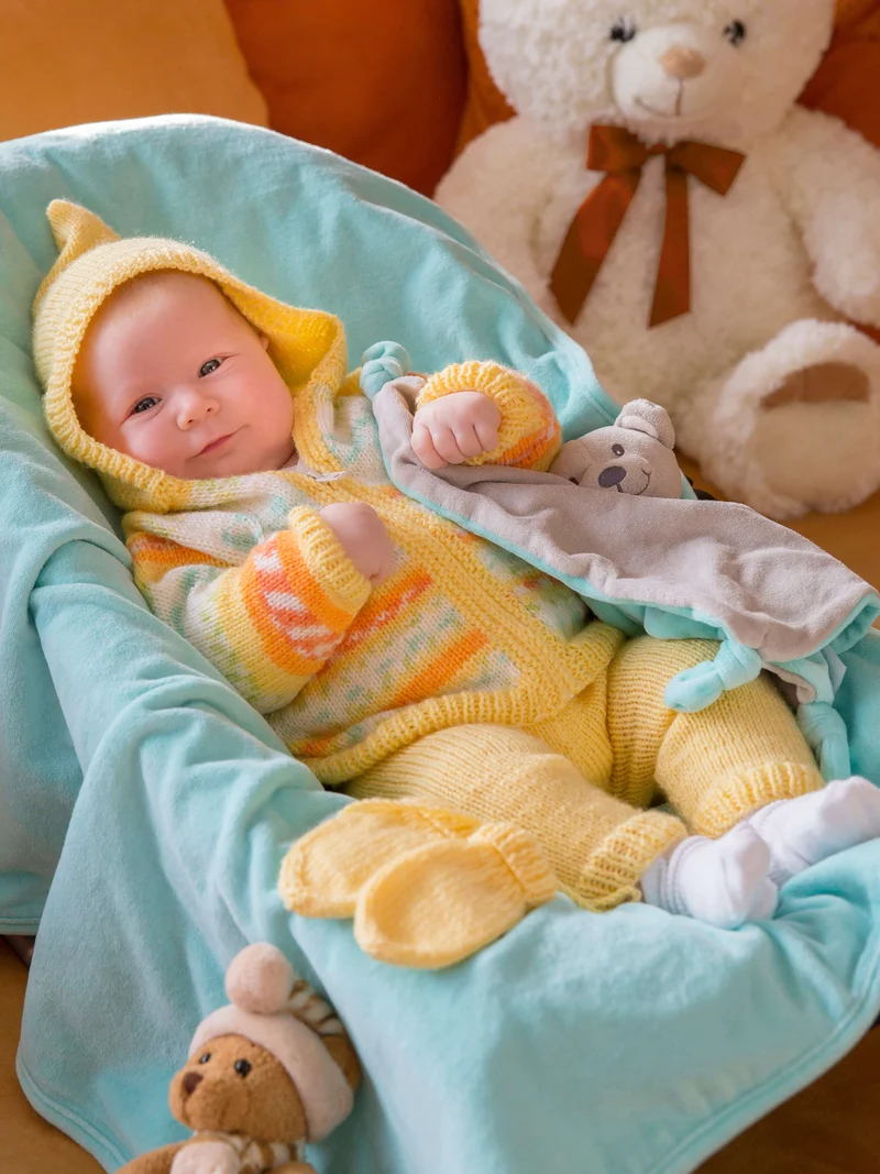 Anleitung Kapuzenjäckchen, Hose und Fäustlinge
