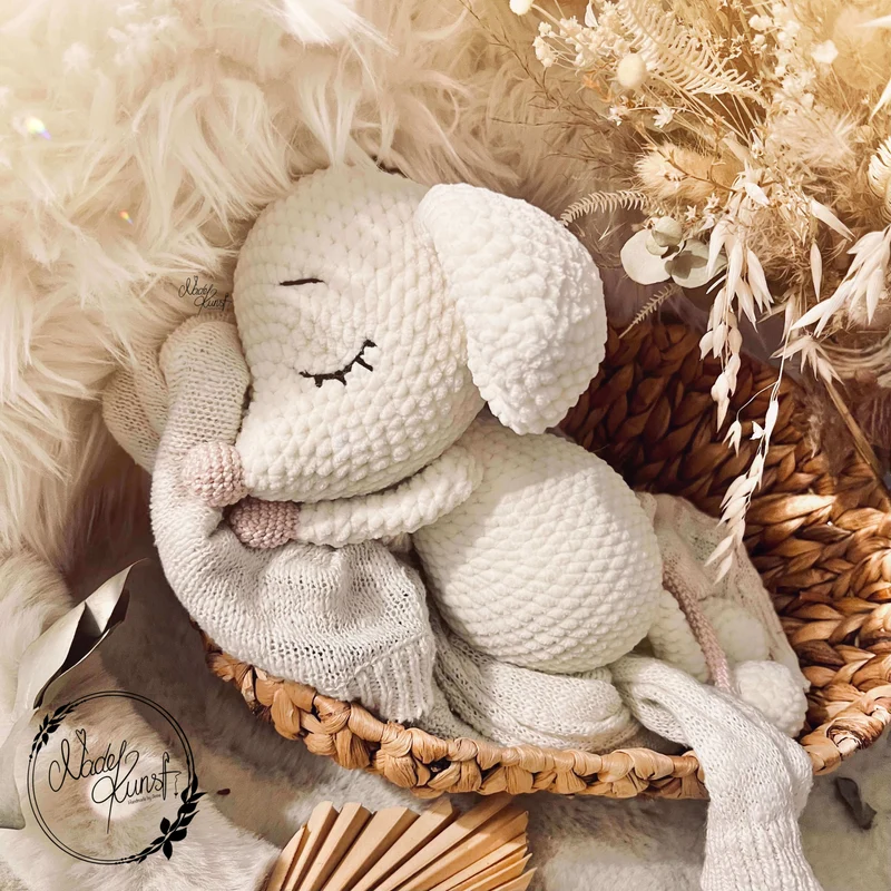 Anleitung Amigurumi Maus Milly aus Chenillegarn