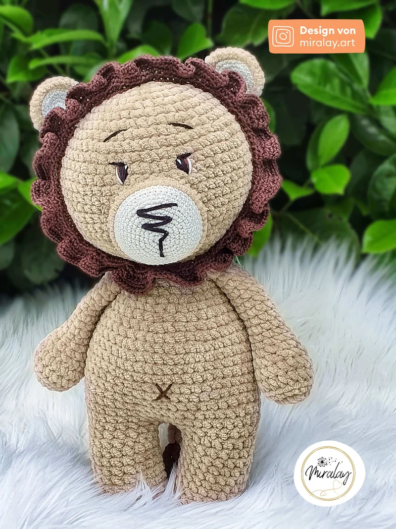 Anleitung Amigurumi-Löwe Paul aus Chenillegarn
