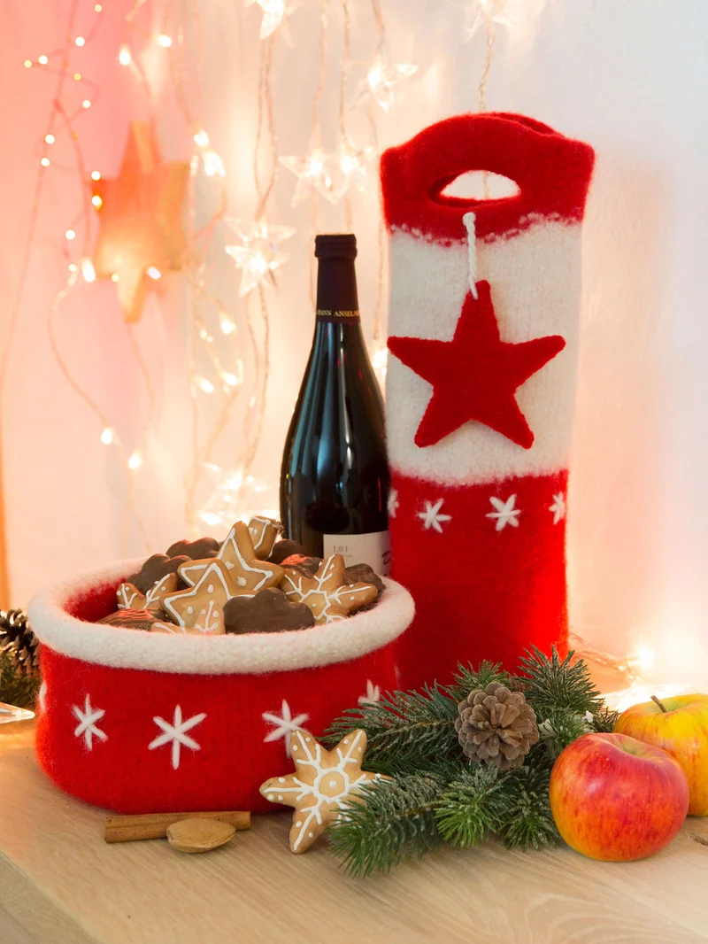 Anleitung Weihnachtliche Flaschen-Geschenktasche und Körbchen
