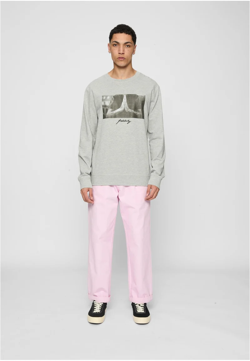 MT Pray Crewneck
