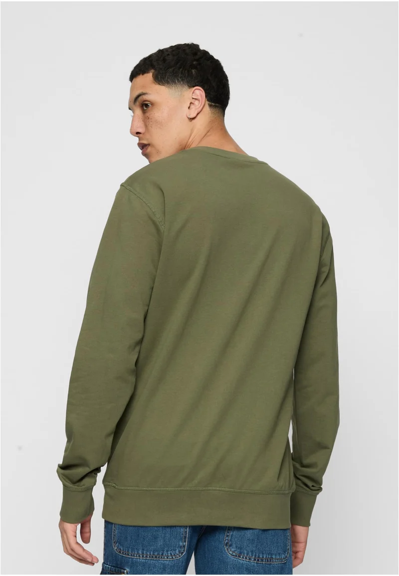 MT Pray Crewneck