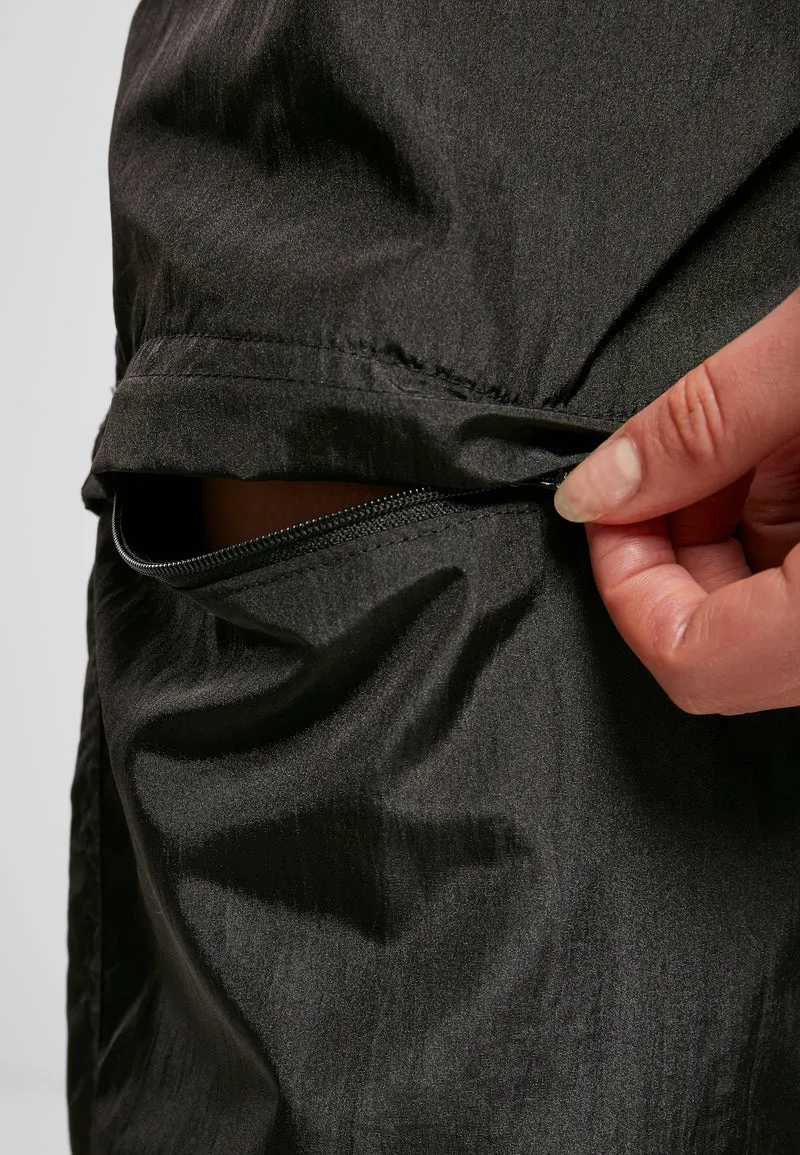UC Shiny Crinkle Nylon Zip Pants