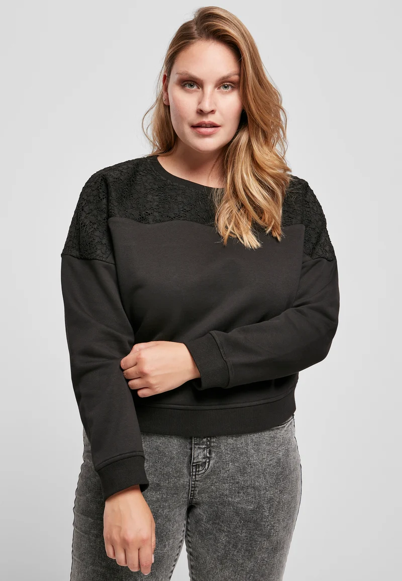 UC Short Oversized Lace Inset Crew
