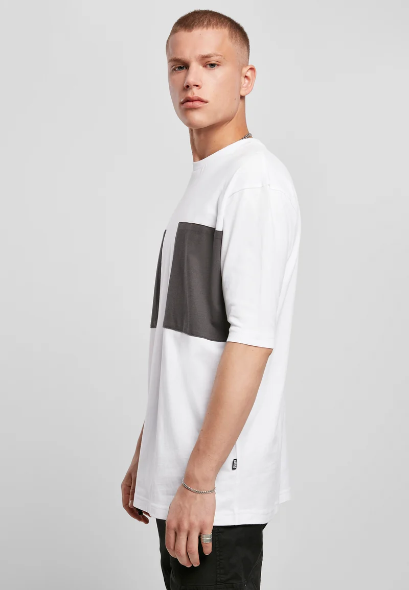 UC Big Double Pocket Tee