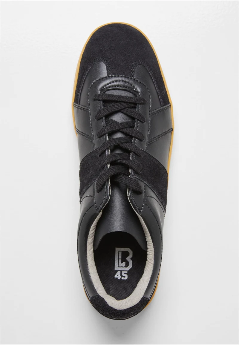 BW Sneakers