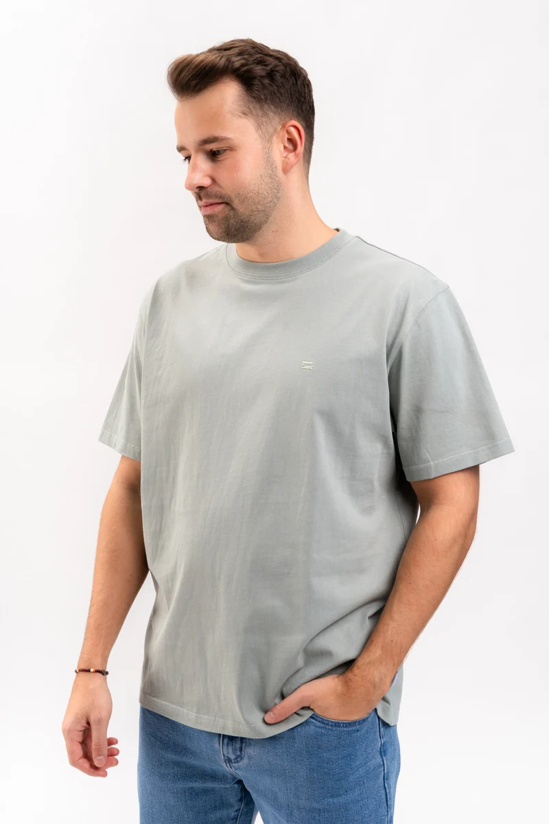 Easy Tee