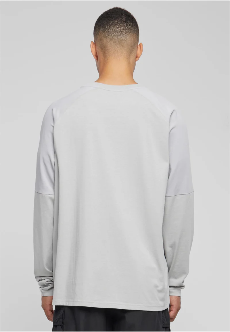 UC Raglan Back Longsleeve