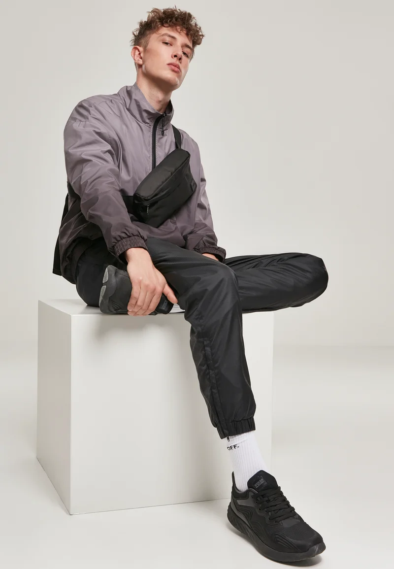 UC Gradient Pull Over Jacket