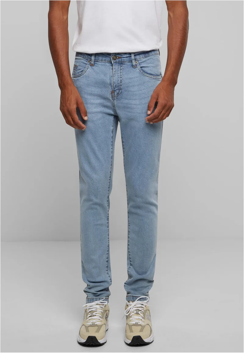 UC Slim Tapered Jeans