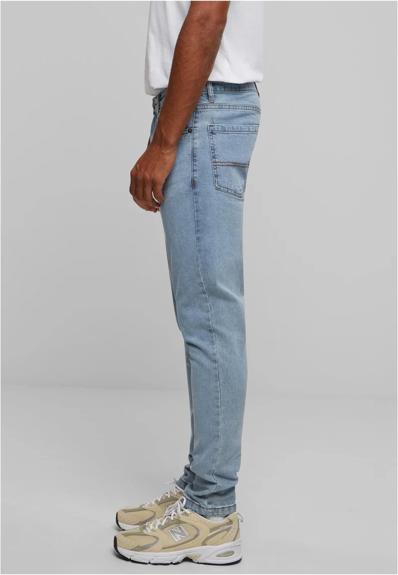 UC Slim Tapered Jeans