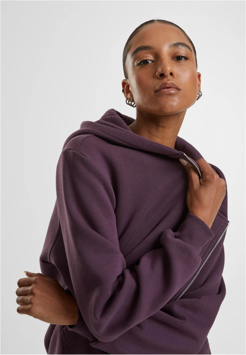 UC Fluffy Zip Hoody