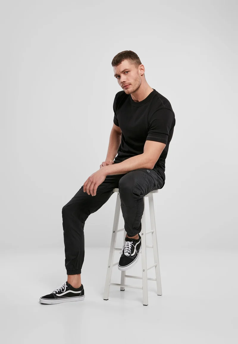 B BW Undershirt