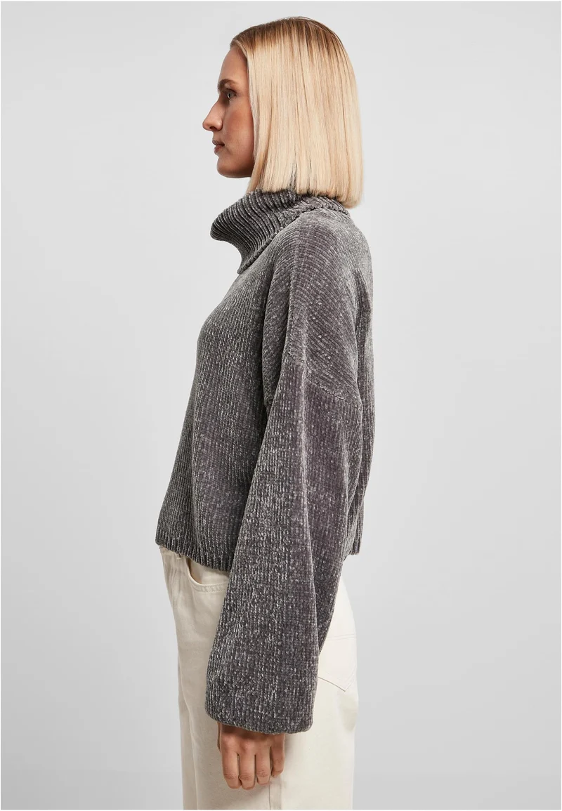 UC Short Chenille Turtleneck Sweater