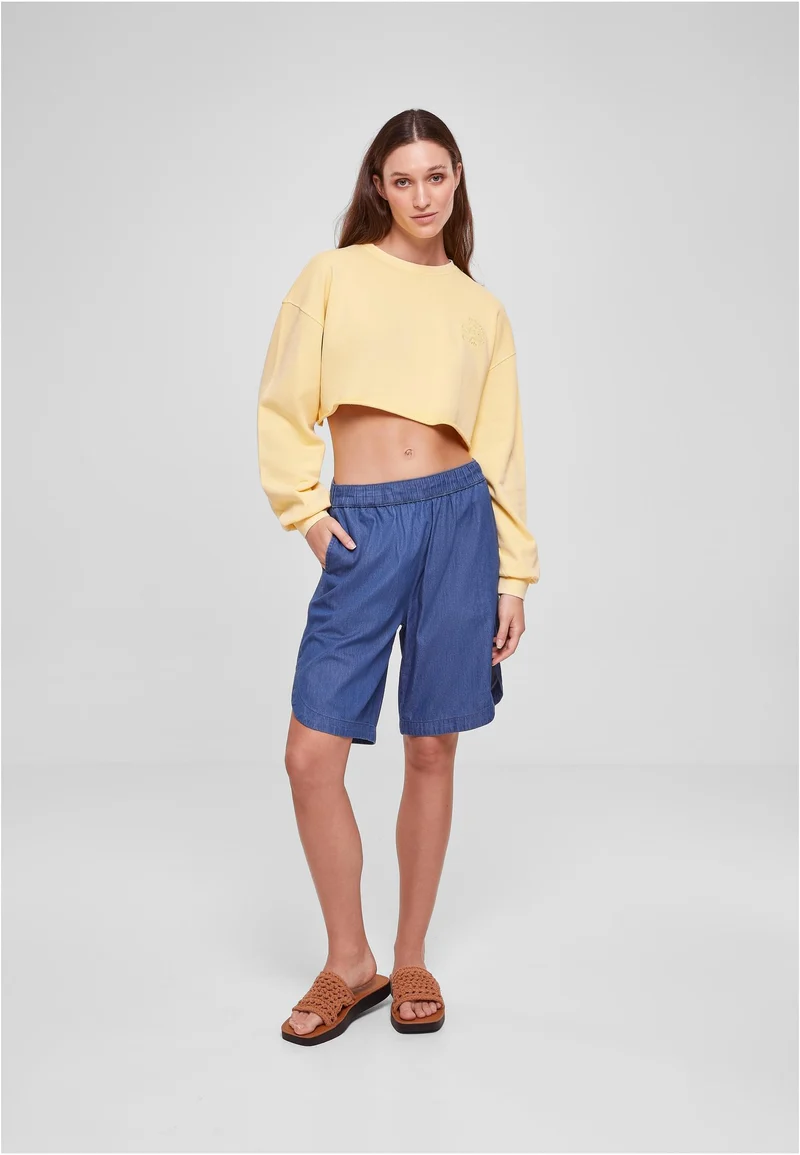 UC Cropped Flower Embroidery Terry Crewneck