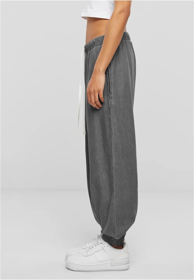 UC Light Denim Jogpants