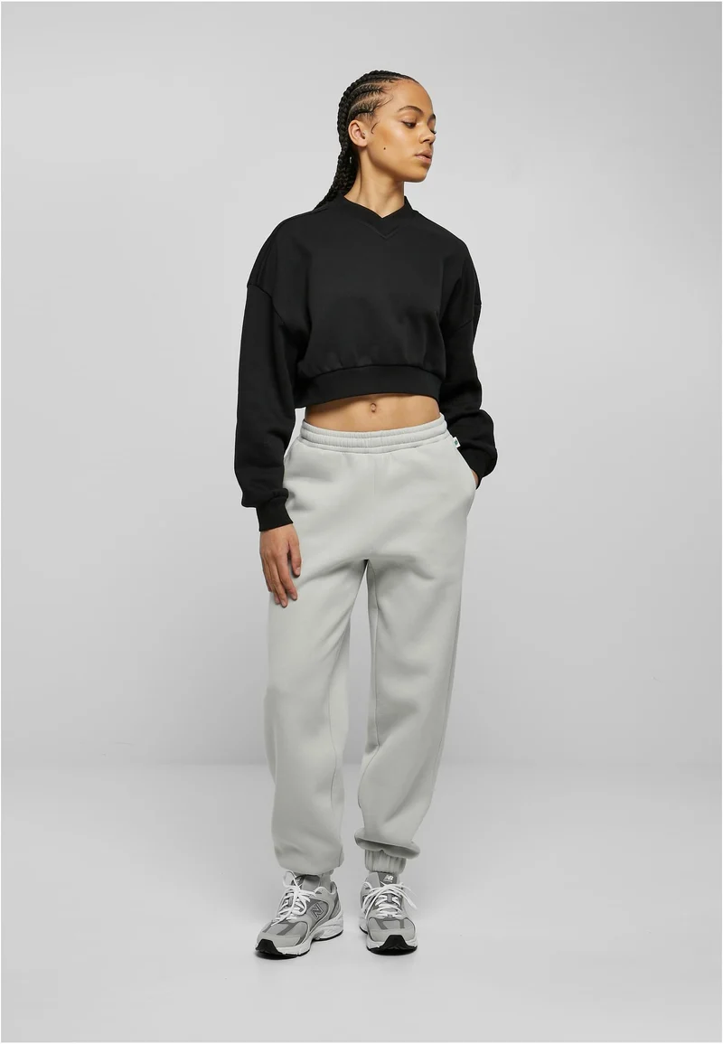 UC Cropped V-Neck