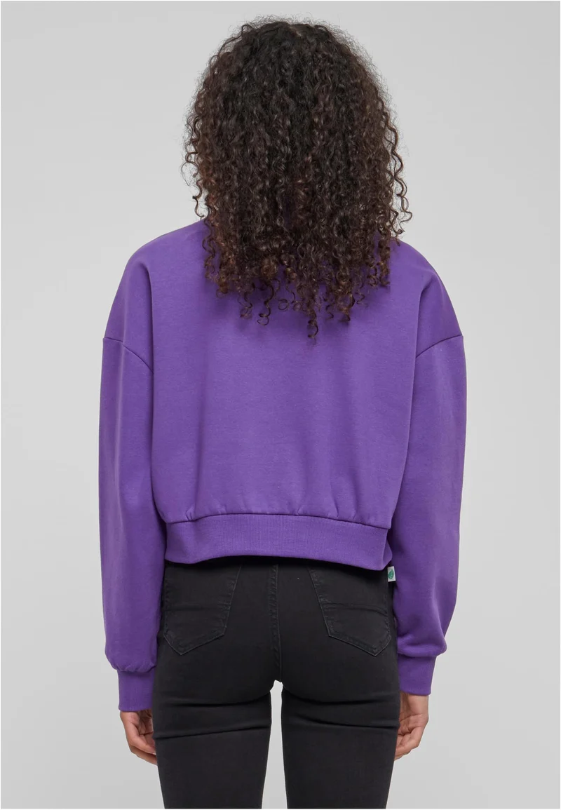 UC Cropped V-Neck